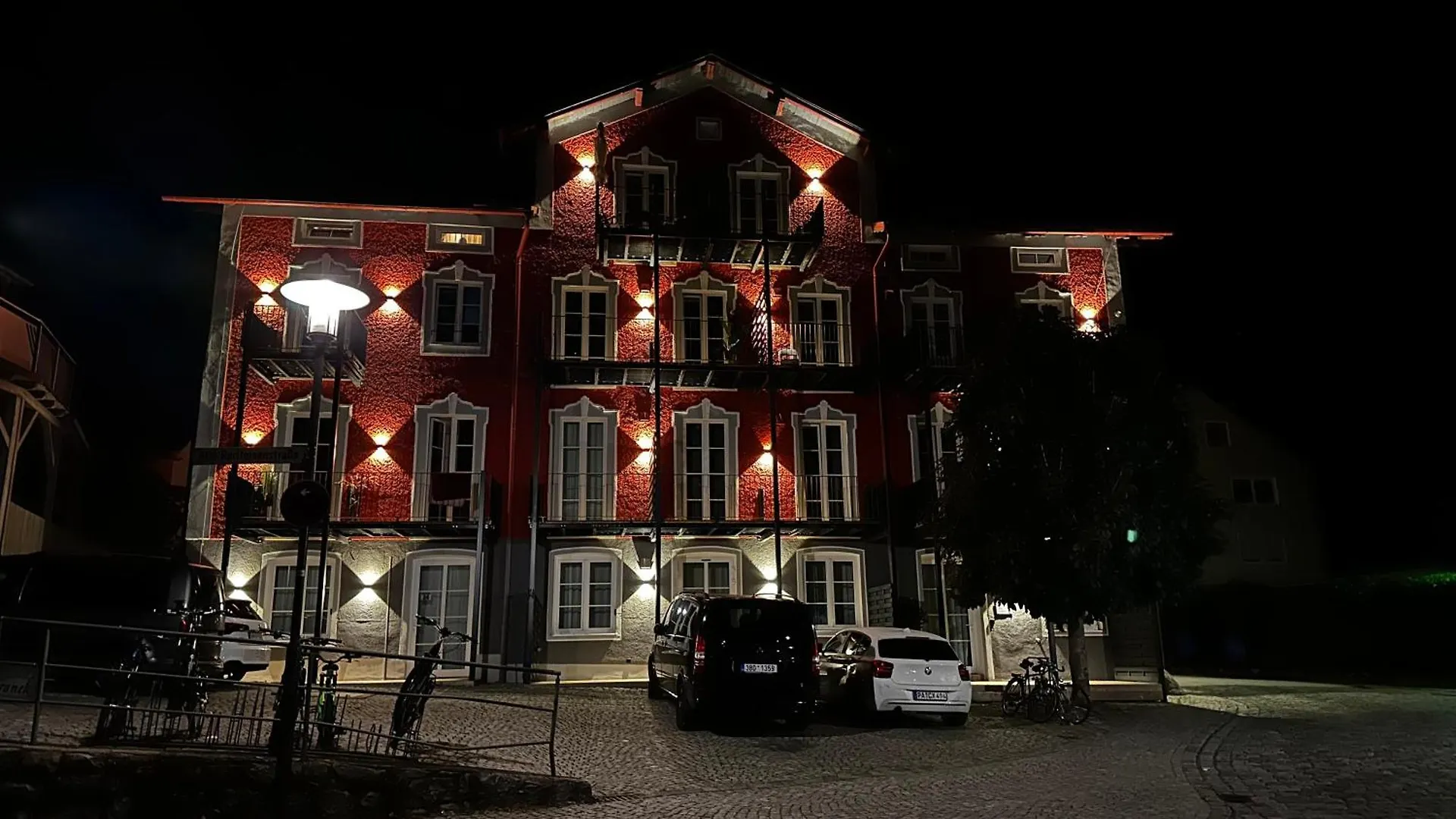 Beefree Whirlpoolsuite34-Free Parking & Fast Internet Passau Apartment